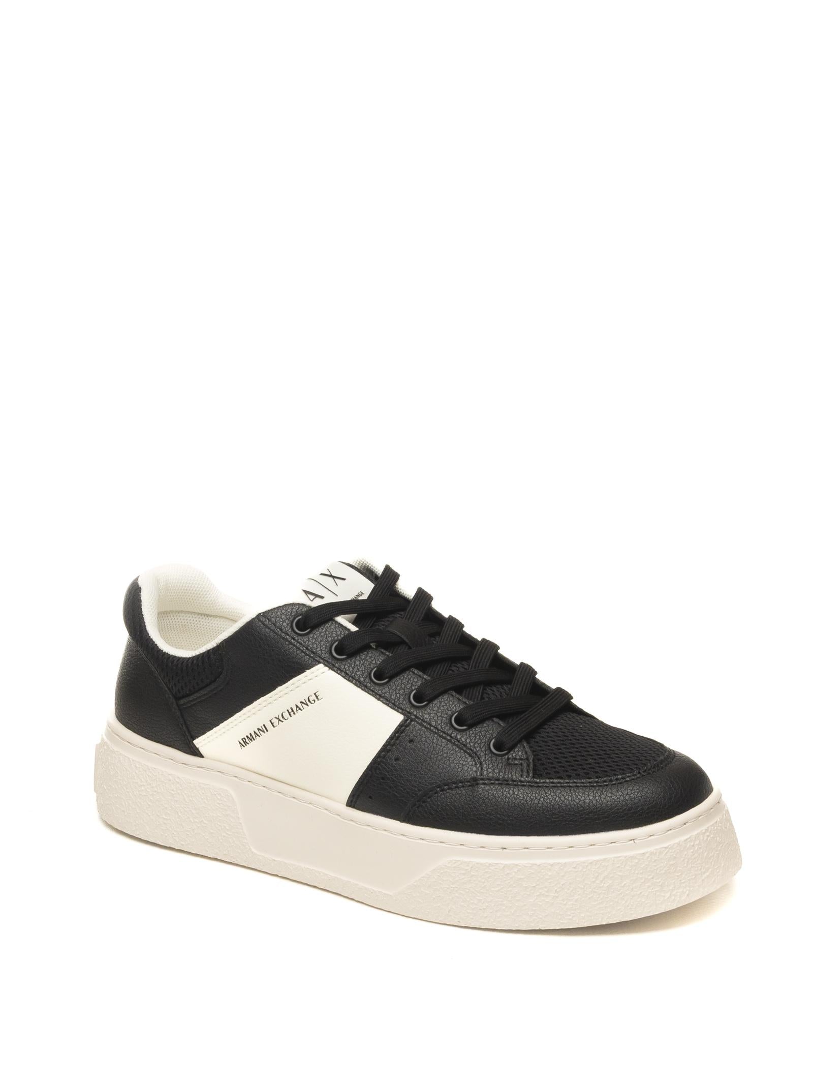 ARMANI EXCHANGE Sneaker pelle nero/bianco XM002627 AF22831-MC024