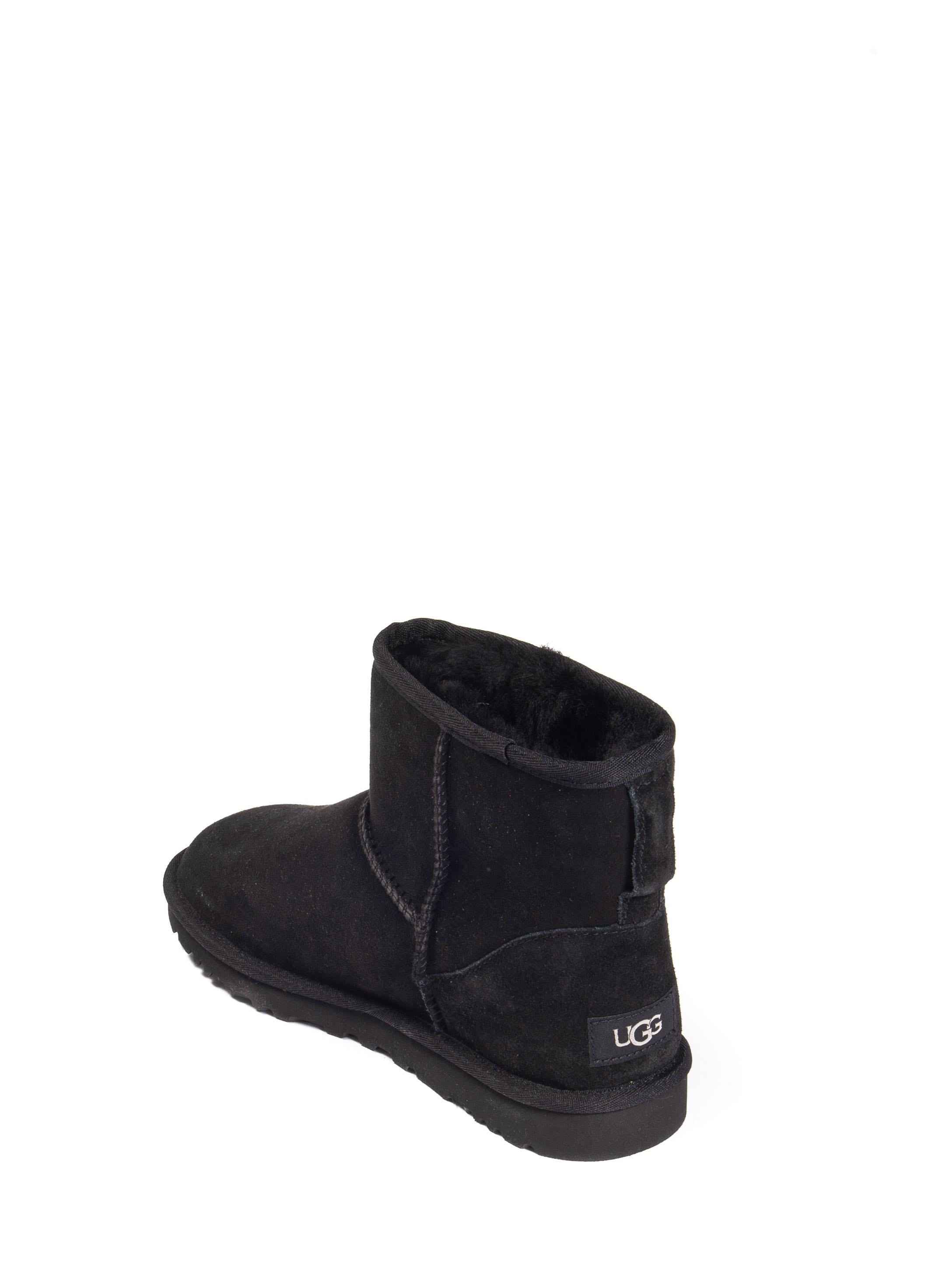 UGG stivale mini classic nero<BR/> CLASSICMINI MONT-BLK 