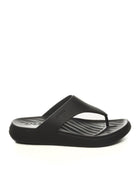 CROCS  212018 GET.TRIAN.FLIP-BLK 001 